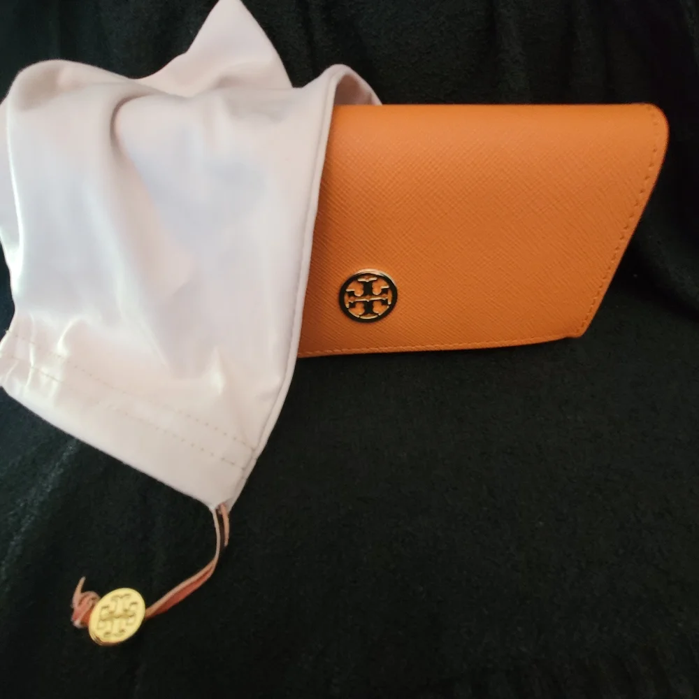 NWT Tory Burch Stunning Pearl Tortoise TY7097 Sunnies Sunglasses - Picture 7 of 7